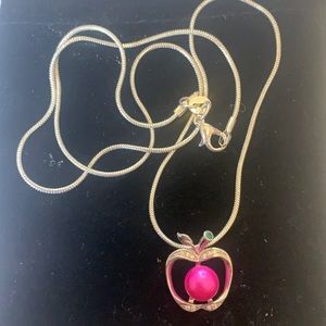 BRAND NEW Pearl Apple Necklace